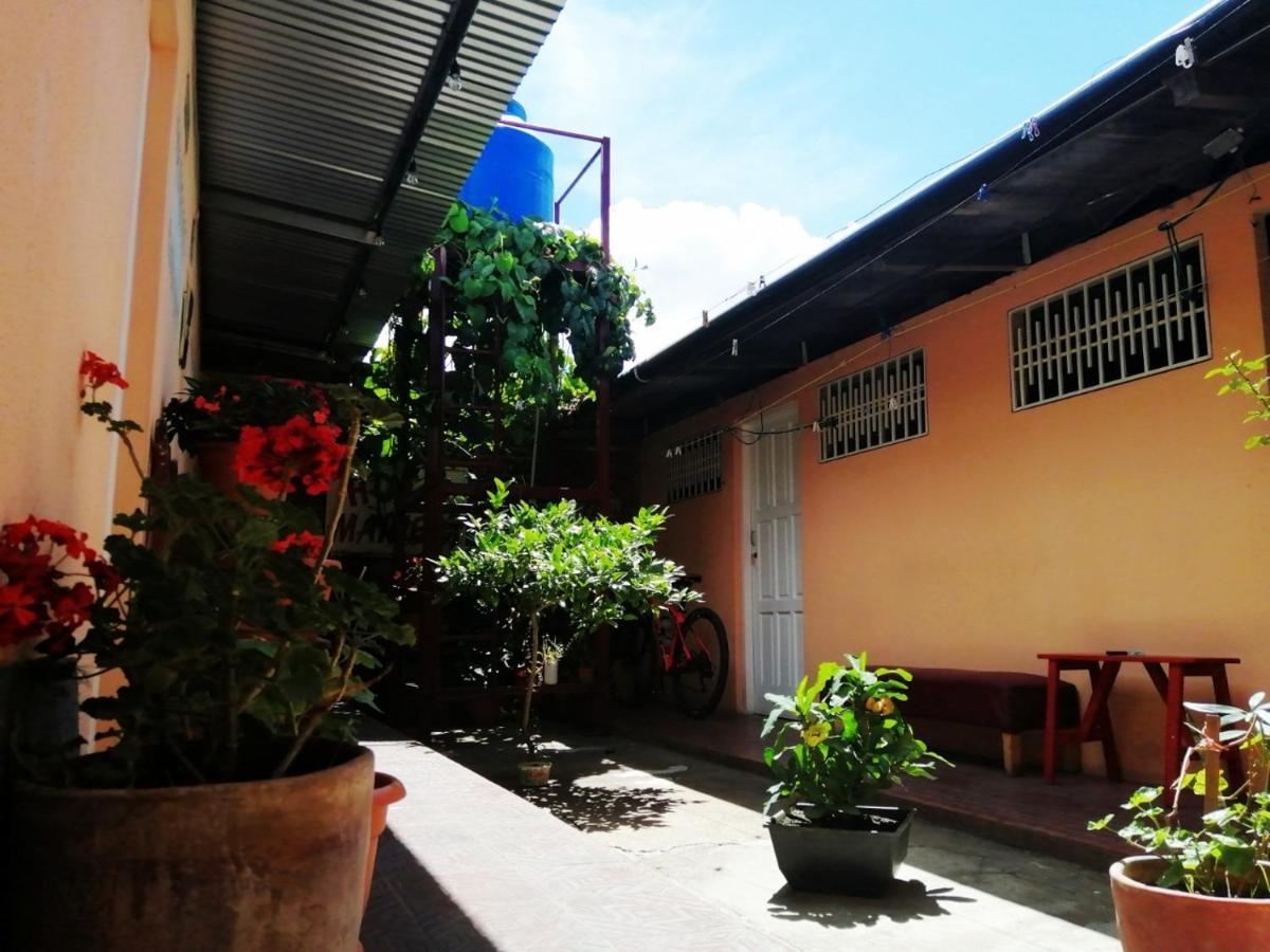 Hostal Mariella Esteli Exterior photo
